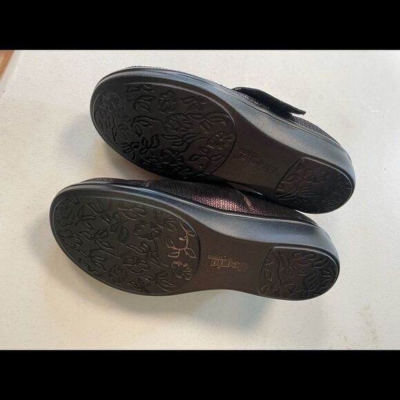 Alegria Lauryn Burgundy Metallic Clogs Shoes 8 8.5 - Picture 8 of 8